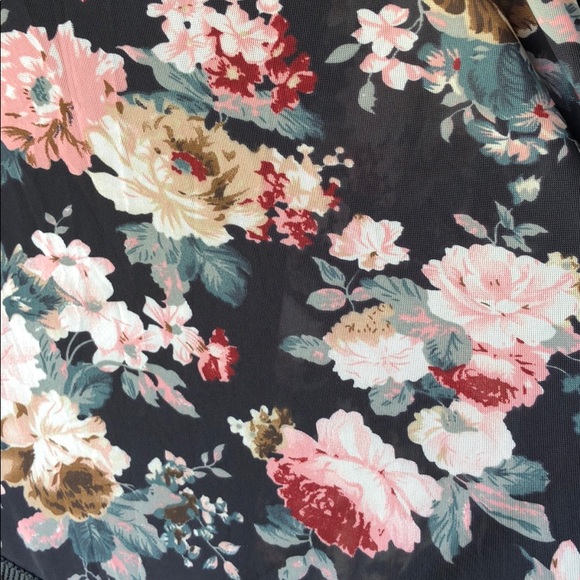 Floral and Fringe Thin Kimono - Picture 3 of 7